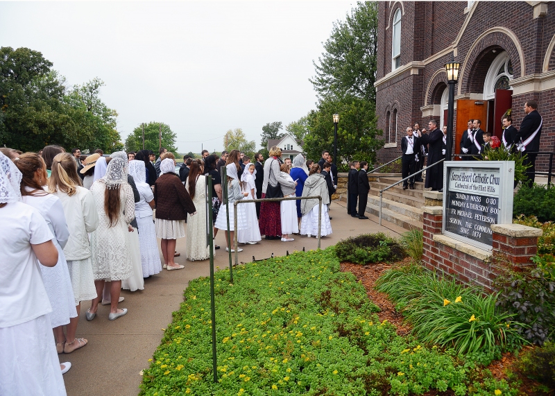 St. John Vianney Latin Mass Chaplaincy Maple Hill Kansas » Photos